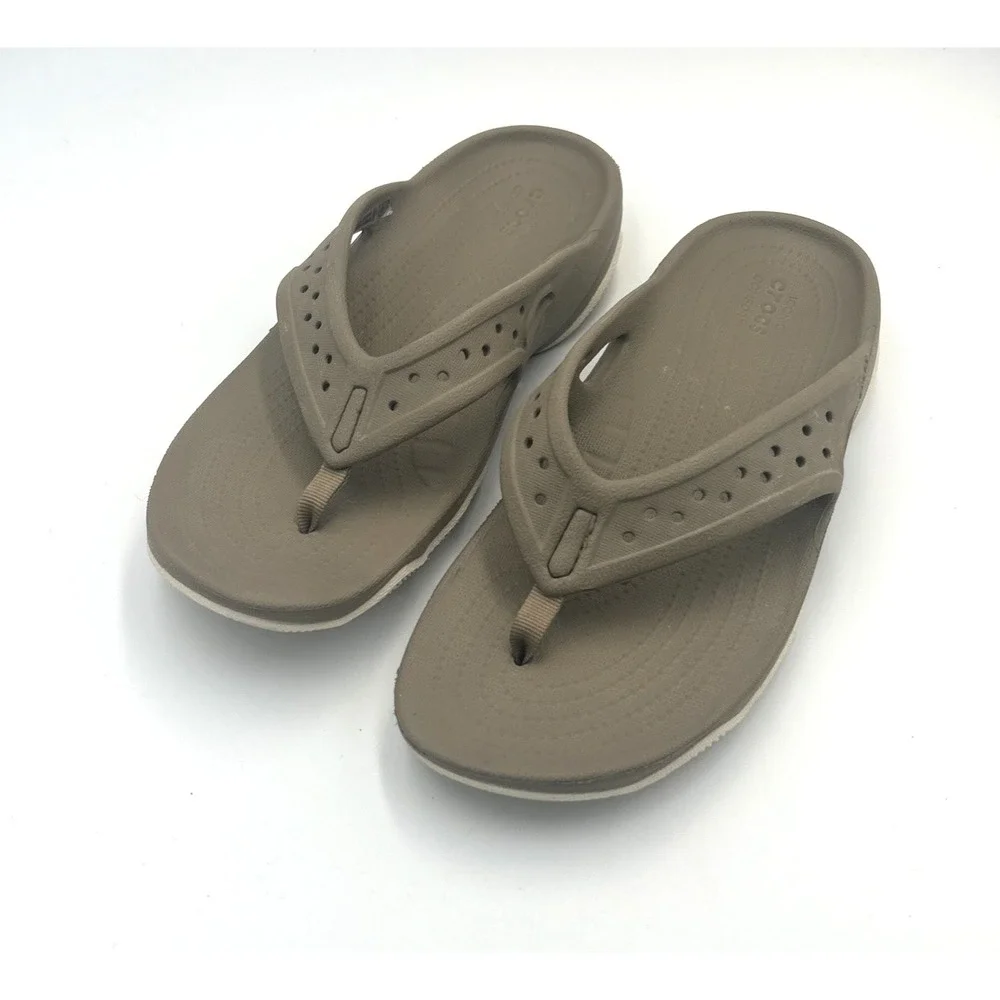 Crocs Swiftwater Deck Flip Flops Men's 7 Beige Iconic Comfort Neutral Boating